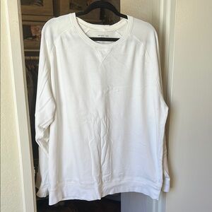 Old Navy Ivory Crewneck Top